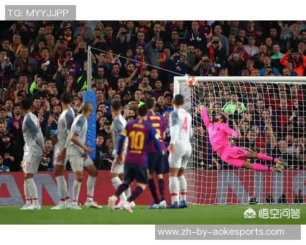 足球场上的传奇外号揭秘 从梅西小跳蚤到C罗超人背后的故事